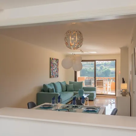 2225-spacious 3 Bedrooms With Sea View