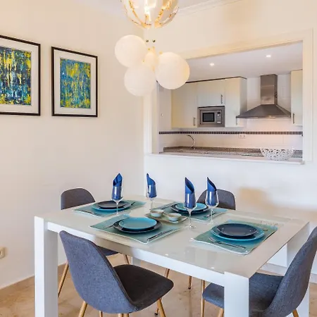 2225-spacious 3 Bedrooms With Sea View